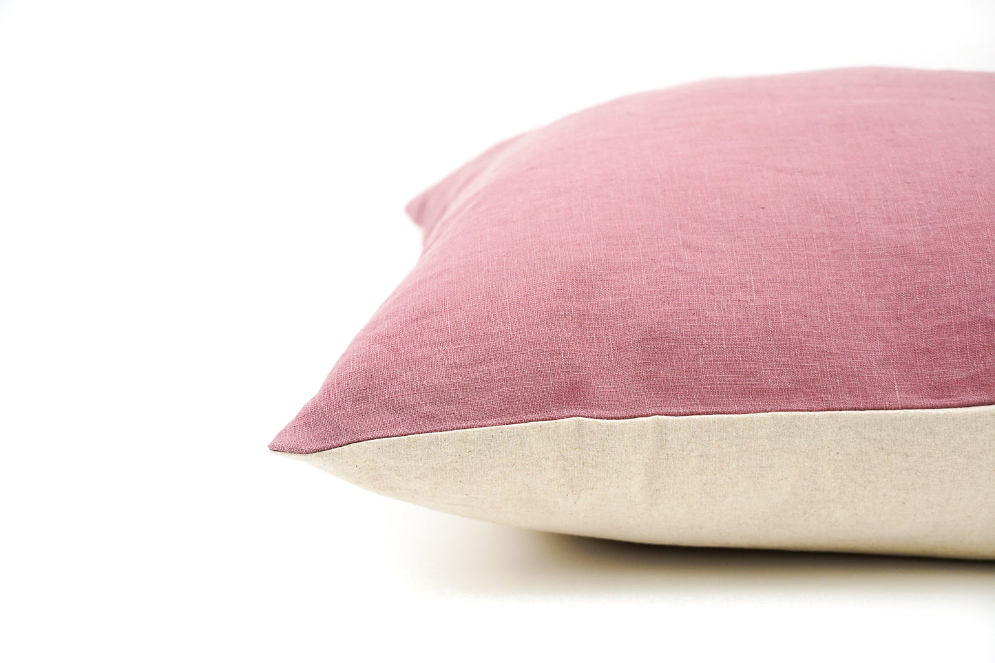 Pom & Chi Everyday Dog Bed in Dusted Rose Close-up
