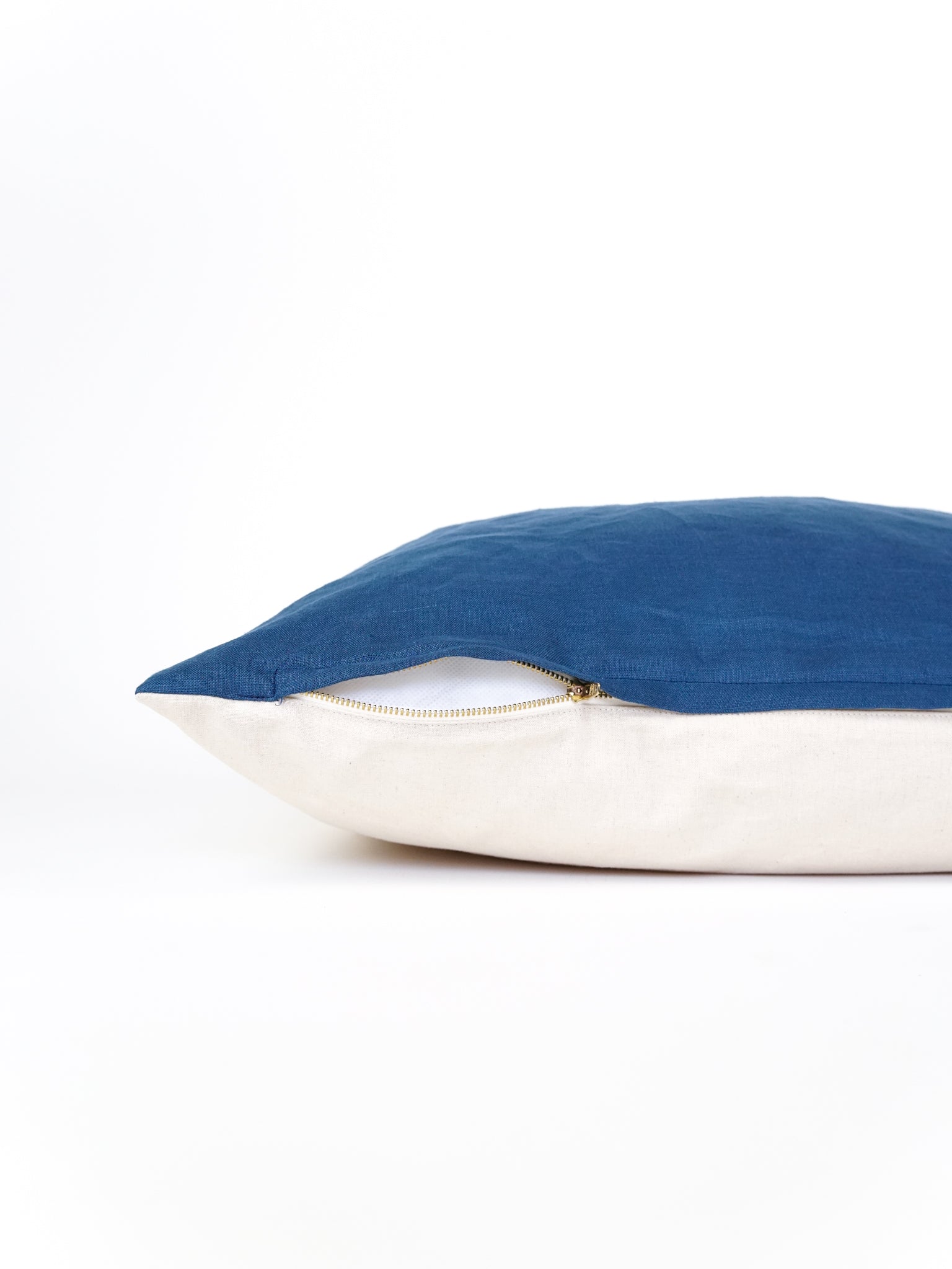 The Everyday Dog Bed in Ocean Blue Zipper