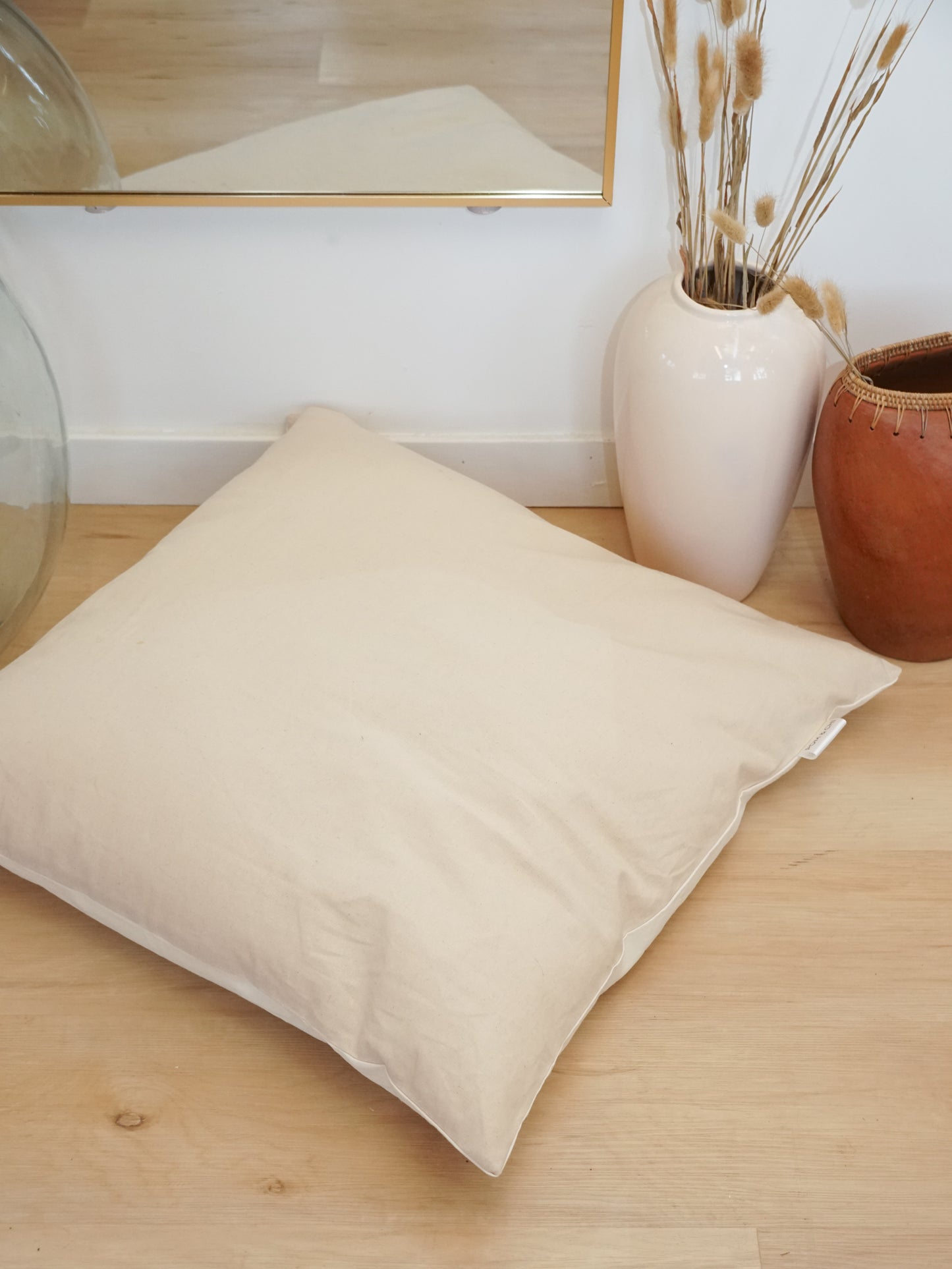 POM & Chi Pet Boutique small dog bed made from sustainable materials